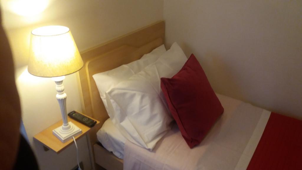 Guest House Il Marchese Del Grillo Рим Екстер'єр фото