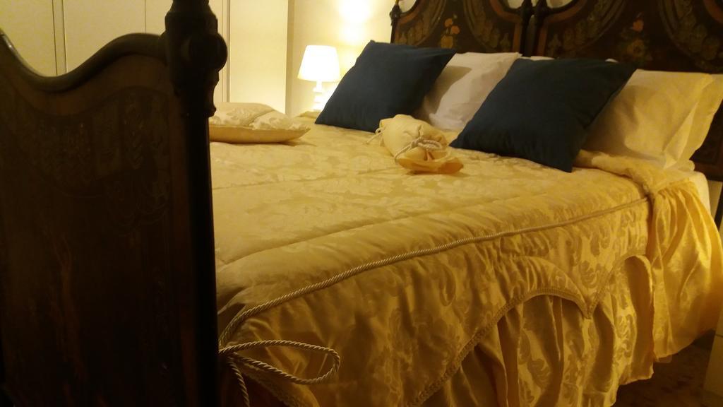 Guest House Il Marchese Del Grillo Рим Екстер'єр фото